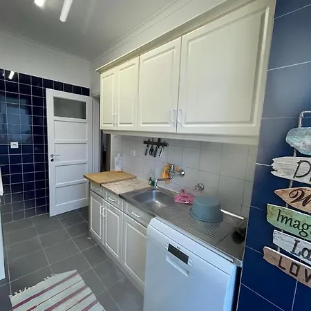 Apartment, Nobre